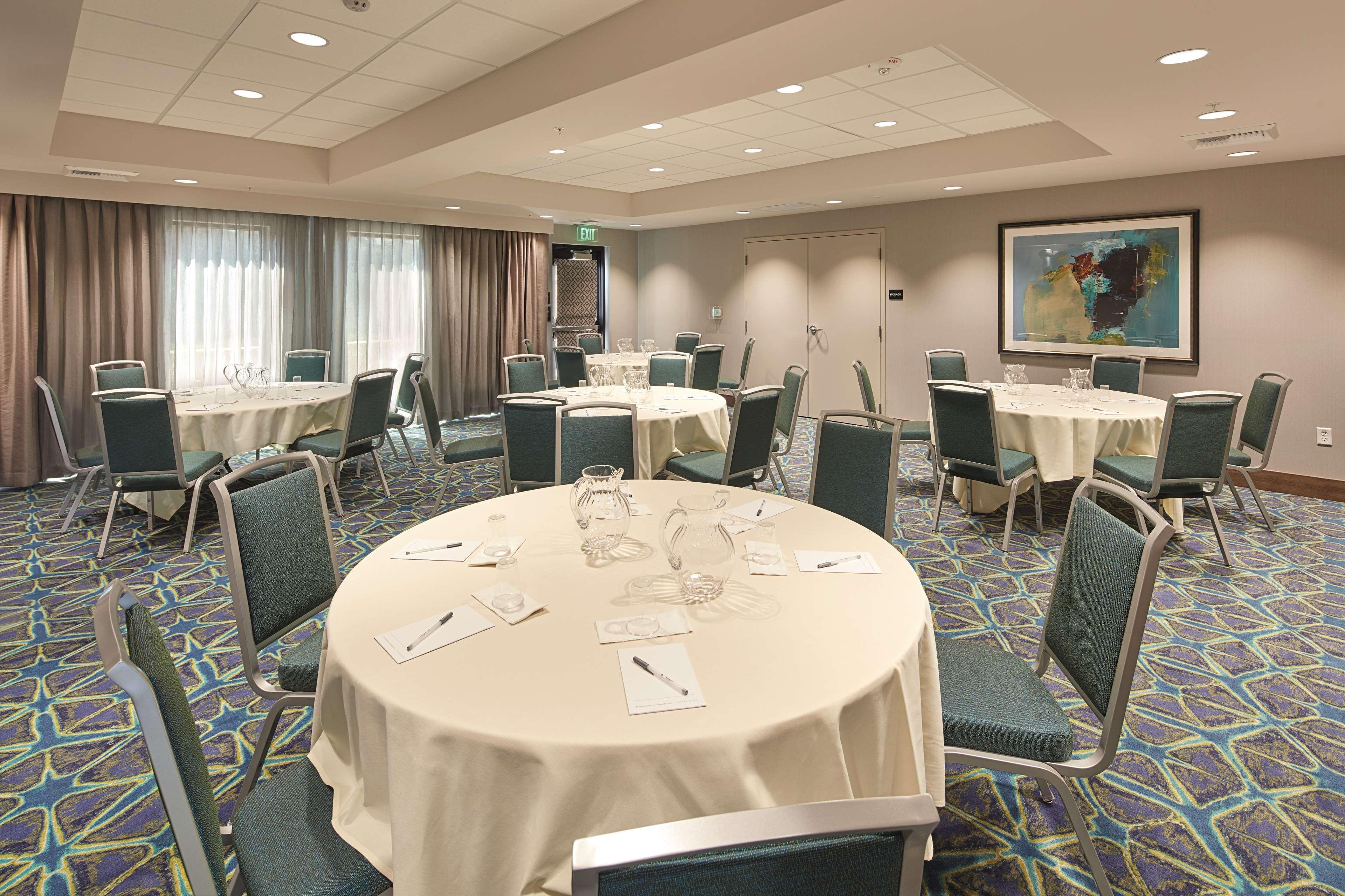 Hampton Inn & Suites Sacramento At Csus Exterior photo
