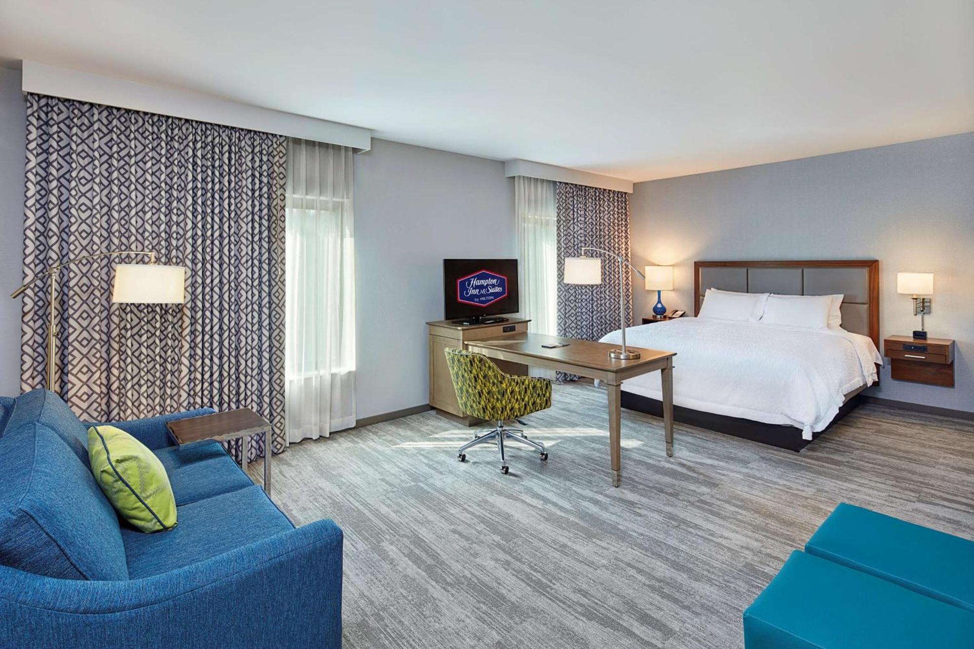Hampton Inn & Suites Sacramento At Csus Exterior photo